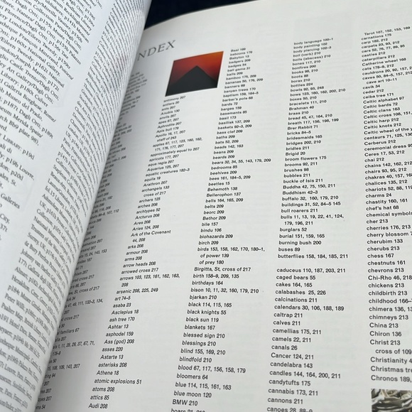 Book of signs & symbols very visual - Picture 7 of 10